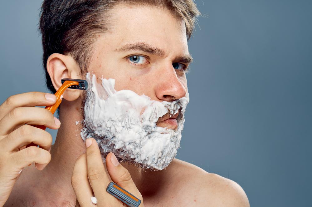 How to choose the best razor for close shaves and smooth skin