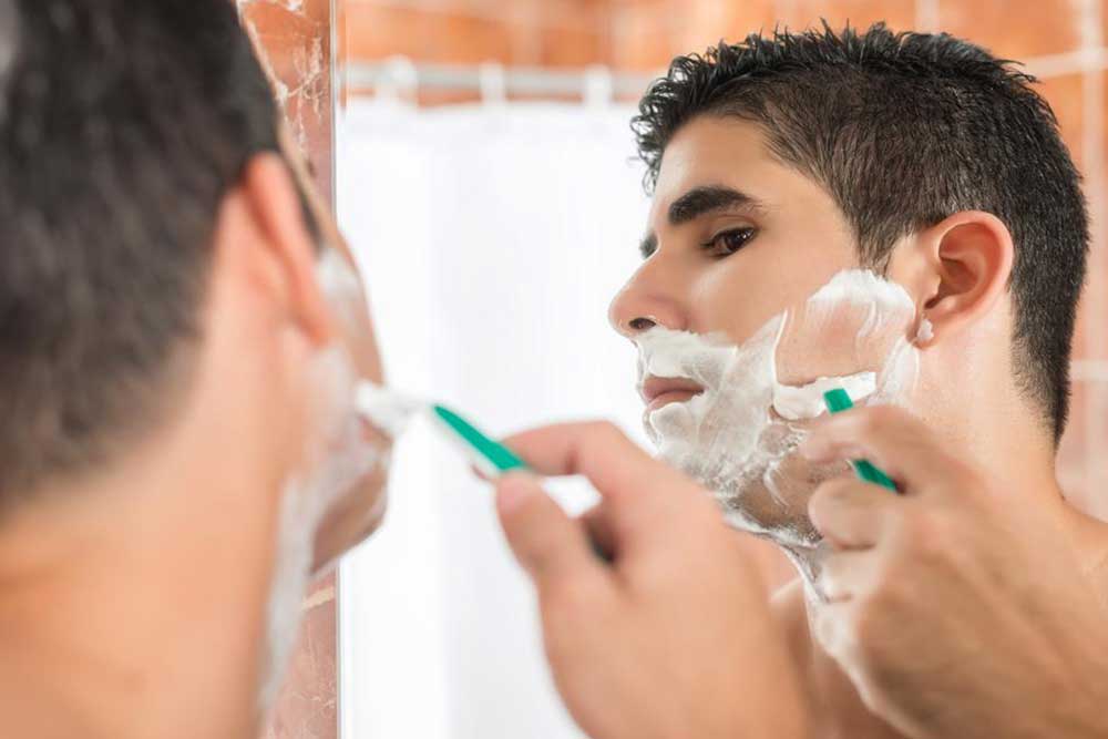 4 Popular Shaving Razors