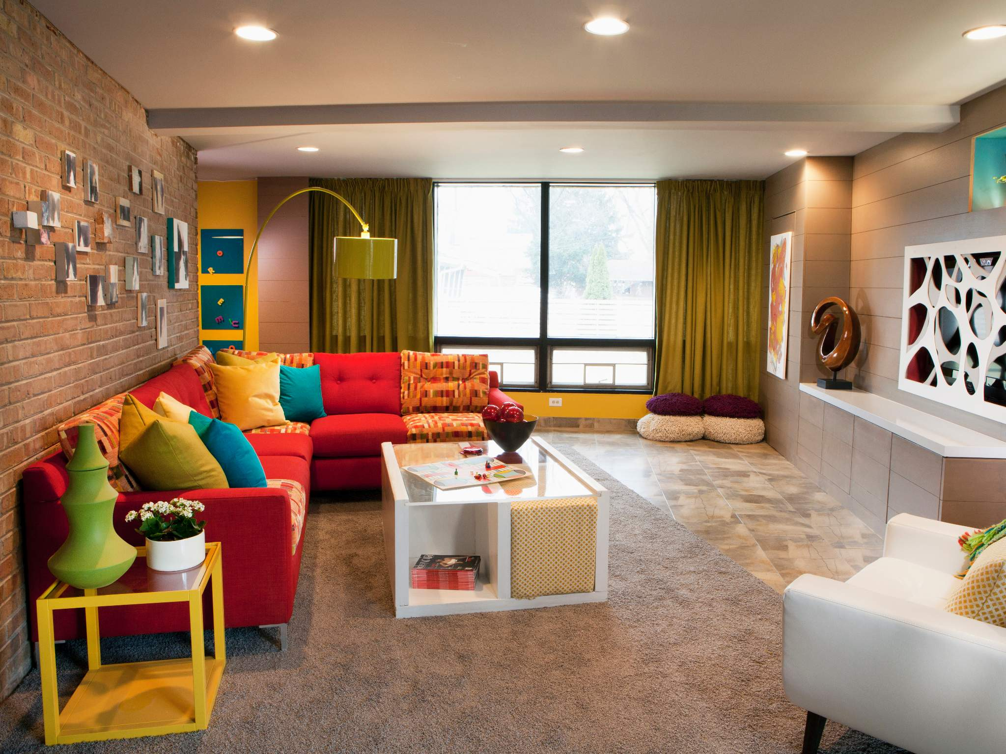 7 Kid-Friendly Family Room Ideas That Will Dazzle You