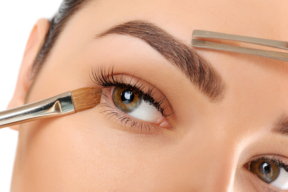 The basics of using eyebrow makeup