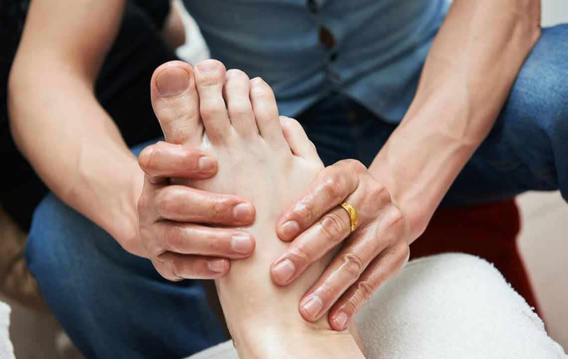 Various diabetic foot pain treatments